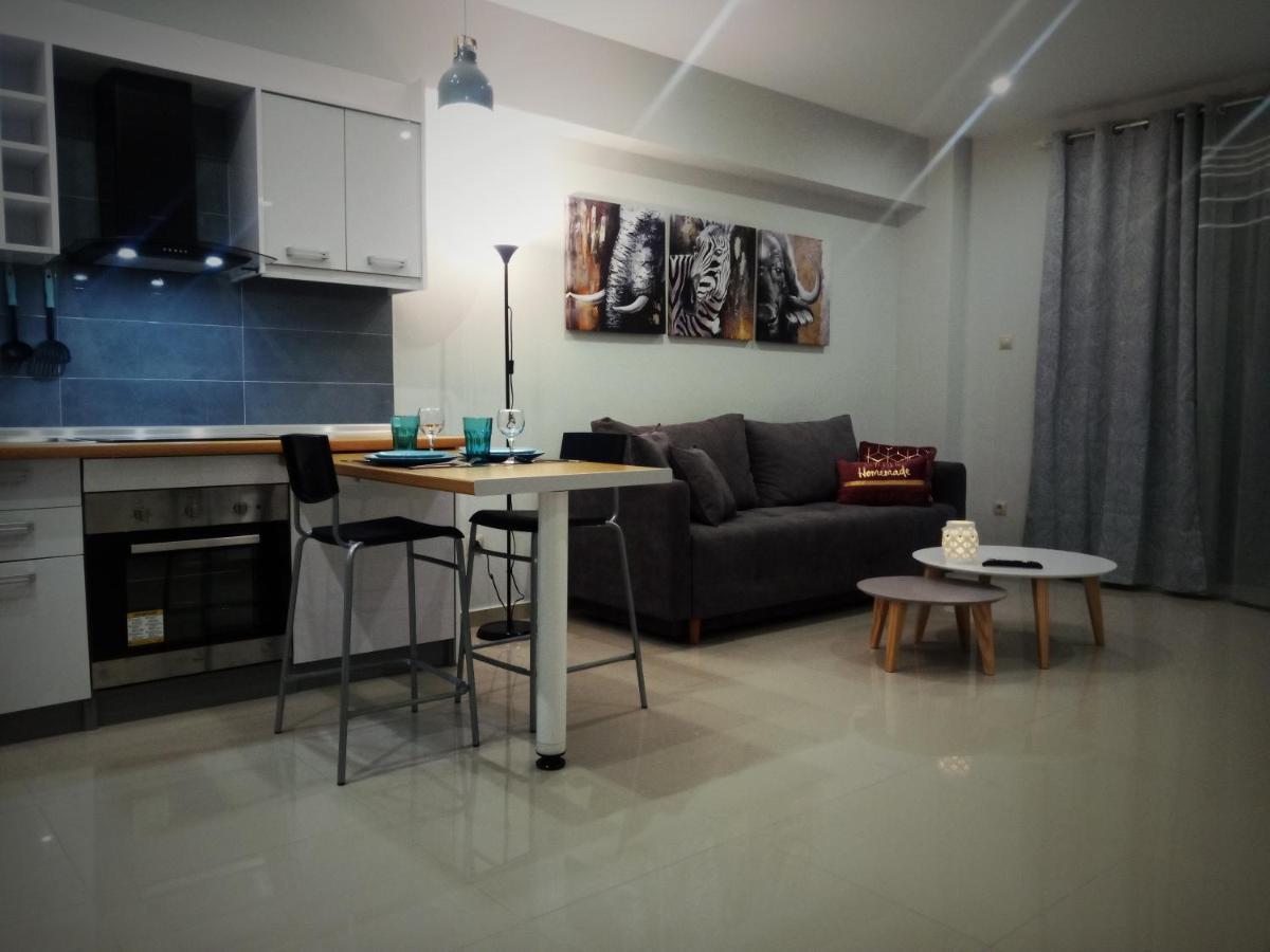 Suite Apartment Athens Center, Metro Metaxourgeio 외부 사진